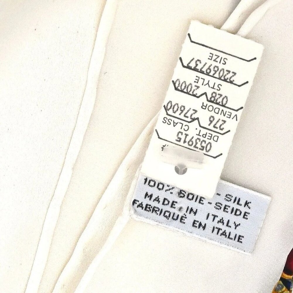 Chanel White Scarf Small Good 135799 - Picture 4 of 12